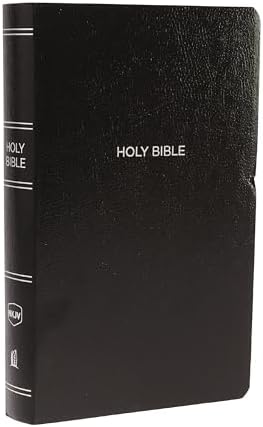 NKJV, End-of-Verse Reference Bible, Compact, Leathersoft, Black